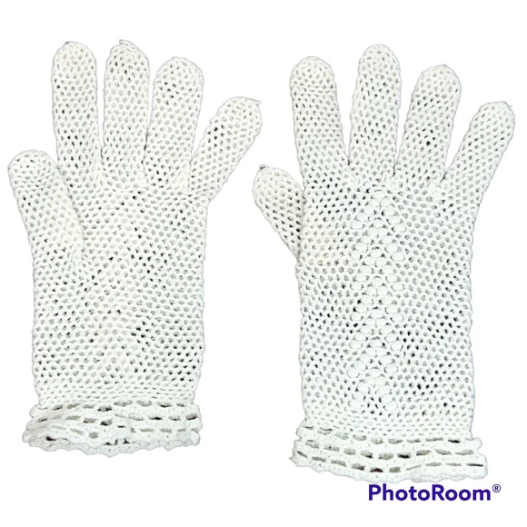 Hand Crocheted Gloves Ladies Size Small Petite White Wedding Party Event - Picture 2 of 9